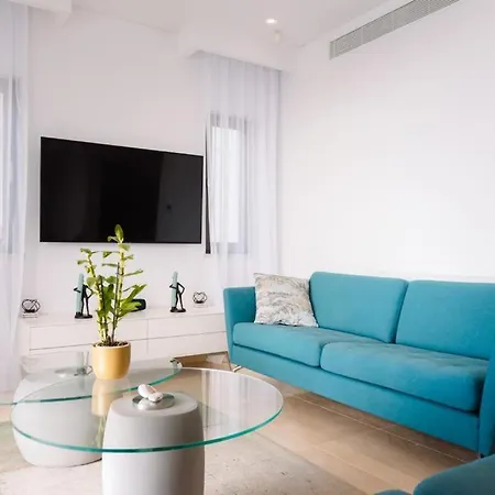 Theo - Cap St Georges Villa Peyia