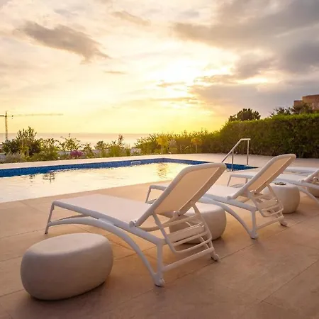 Villa Theo - Cap St Georges Resort * Peyia