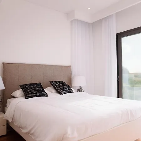 Theo - Cap St Georges 빌라 *