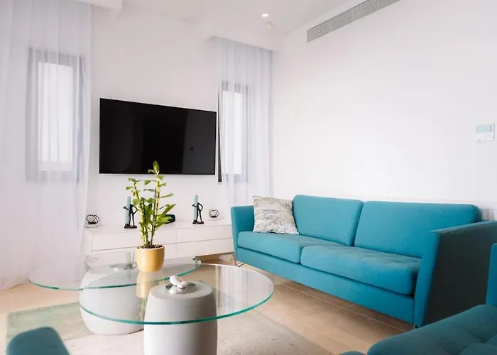 Theo - Cap St Georges Villa Peyia