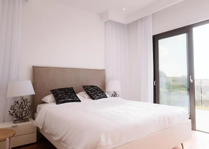 Theo - Cap St Georges Villa *