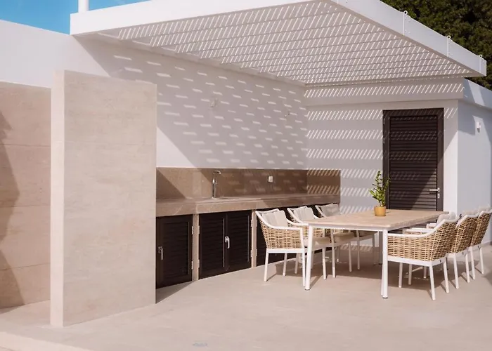 Villa Theo - Cap St Georges Peyia